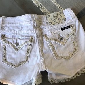 White Miss Me shorts with lace detail. PRECIOUS!